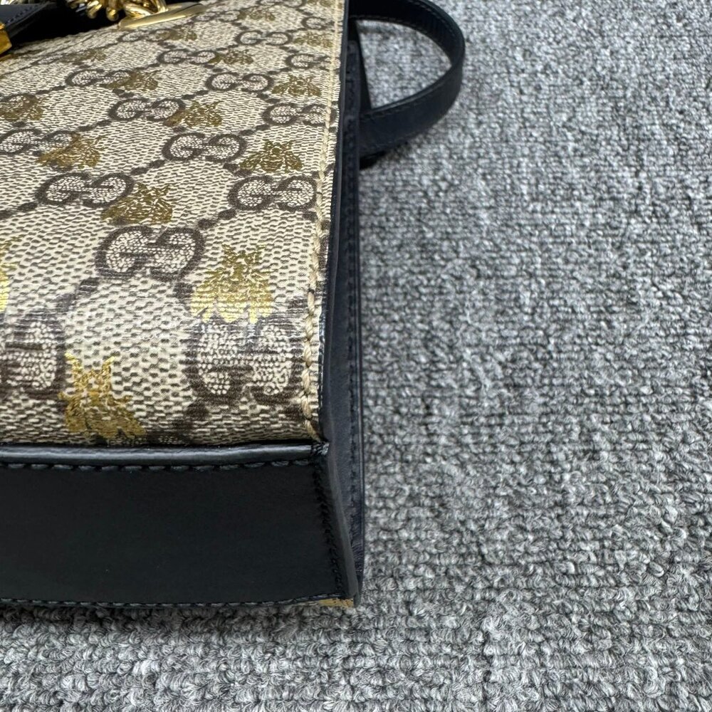 GUCCI Padlock Brown Bee Canvas Shoulder Bag 888-081625 - Picture 12 of 16